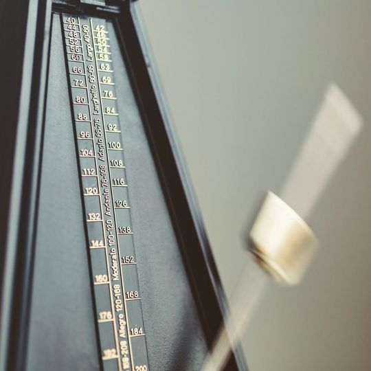 Auf den Richtigen Takt kommt es an: nicht nur in der Musik, sondern auch bei Hochleistungs-Computing-Hardware. Auf den Richtigen Takt kommt es an: nicht nur in der Musik, sondern auch bei Hochleistungs-Computing-Hardware.