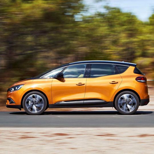Der Renault Scenic setzte sich im August an die Spitze des Mini-Van-Segments. Der Renault Scenic setzte sich im August an die Spitze des Mini-Van-Segments.