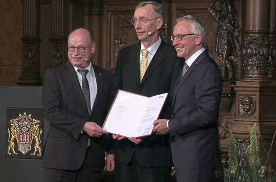 Pionier der Paläogentik: Prof. Dr. Svante Pääbo nimmt in Hamburg den Körber-Preis 2018 entgegen.