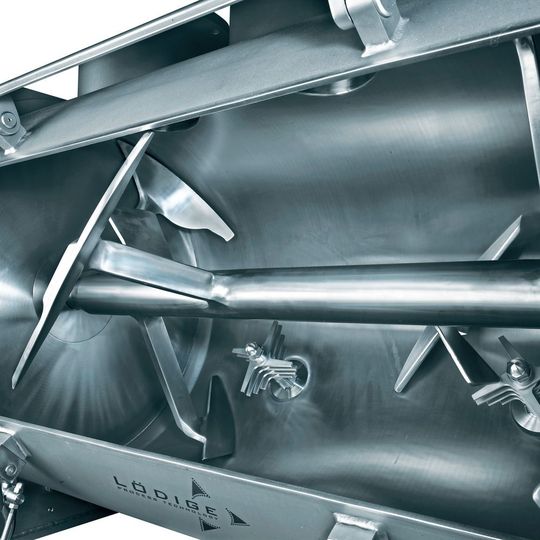 Lödige’s FKM 2000, constructed in accordance with the current international regulations for food-grade hygienic design, distinguishes itself by a low-maintenance mixing concept and good accessibility to the inner parts. Lödige’s FKM 2000, constructed in accordance with the current international regulations for food-grade hygienic design, distinguishes itself by a low-maintenance mixing concept and good accessibility to the inner parts.