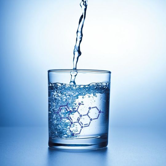 Abb.1: In einem Ringversuch wurde ein Suspect-Screening mit 39 Substanzen in fünf Wasserproben mit unterschiedlicher Matrix durchgeführt. Abb.1: In einem Ringversuch wurde ein Suspect-Screening mit 39 Substanzen in fünf Wasserproben mit unterschiedlicher Matrix durchgeführt.