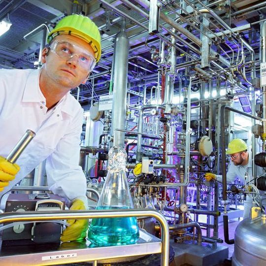 VDI-Umfrage: Auslandsverlagerungen in der chemischen Industrie drastisch gestiegen VDI-Umfrage: Auslandsverlagerungen in der chemischen Industrie drastisch gestiegen
