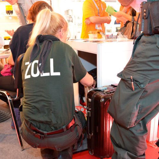 Der Zoll macht bei der Automechanika Jagd auf Plagiate. Der Zoll macht bei der Automechanika Jagd auf Plagiate.