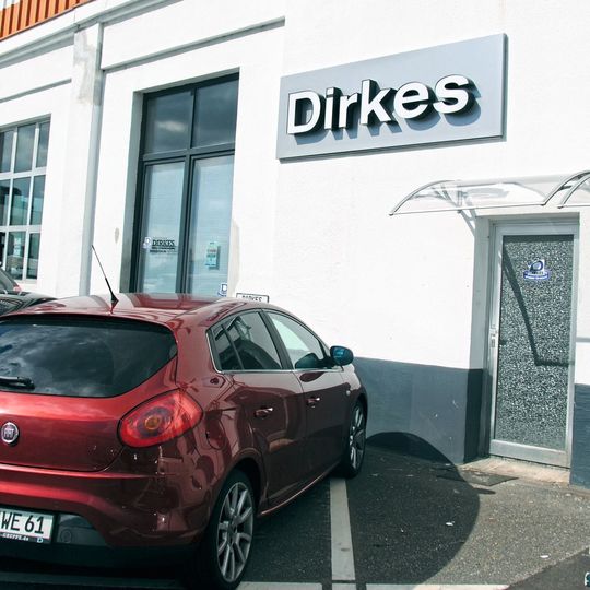 In Köln-Porz hat die Automobilgruppe ihr neues Logistikzentrum eröffnet. In Köln-Porz hat die Automobilgruppe ihr neues Logistikzentrum eröffnet.