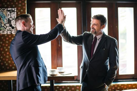 Eine Zusammenarbeit zwischen CMO und CIO ist wichtig, um eine gute Customer Experience gewährleisten zu können. Eine Zusammenarbeit zwischen CMO und CIO ist wichtig, um eine gute Customer Experience gewährleisten zu können.