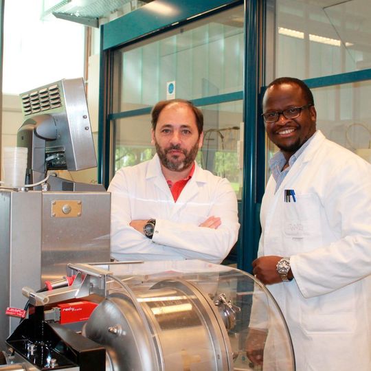 Prof. Dr. Marcelo Fernandez-Lahore (left) who led the research project, with Senior Researcher Dr. Martin Kangwa. Prof. Dr. Marcelo Fernandez-Lahore (left) who led the research project, with Senior Researcher Dr. Martin Kangwa.
