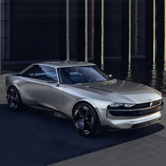 Klassisch schön und doch absolut modern: das Peugeot-Konzept E-Legend. Klassisch schön und doch absolut modern: das Peugeot-Konzept E-Legend.