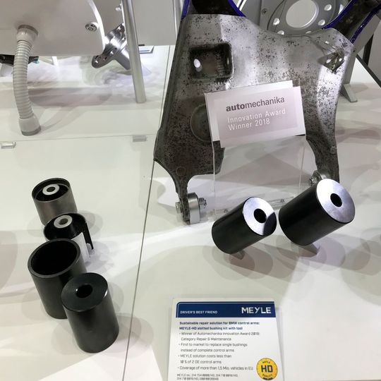 Meyle gewann mit einem cleveren Silentlager-Montagewerkzeug eine der begehrten Innovation Awards 2018. Meyle gewann mit einem cleveren Silentlager-Montagewerkzeug eine der begehrten Innovation Awards 2018.