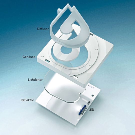 Komplexe Design-Leuchte: Bevor der Entwickler die fertige Leuchte erstellt hat, müssen Muster und Prototypen erstellt werden. Komplexe Design-Leuchte: Bevor der Entwickler die fertige Leuchte erstellt hat, müssen Muster und Prototypen erstellt werden.