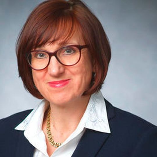 Marlies Becker ist Lead Trainer, Lead Assessor & Project Manager, bei Lloyd´s Register. Marlies Becker ist Lead Trainer, Lead Assessor & Project Manager, bei Lloyd´s Register.