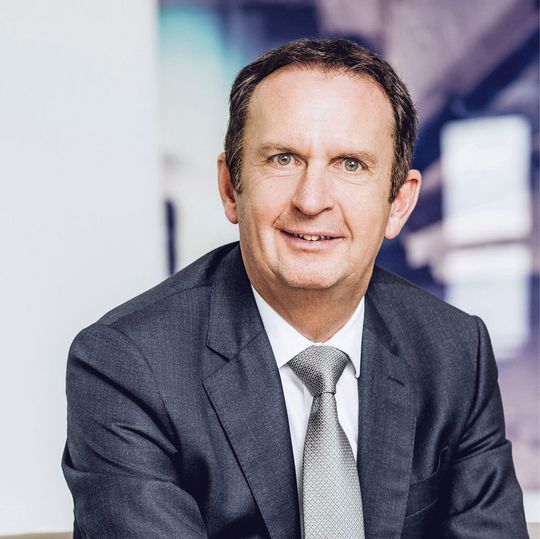 Hans van Bylen ist seit 34 Jahren bei Henkel tätig. 2016 übernahm er dort das Amt des Vorstandsvorsitzenden. Hans van Bylen ist seit 34 Jahren bei Henkel tätig. 2016 übernahm er dort das Amt des Vorstandsvorsitzenden.