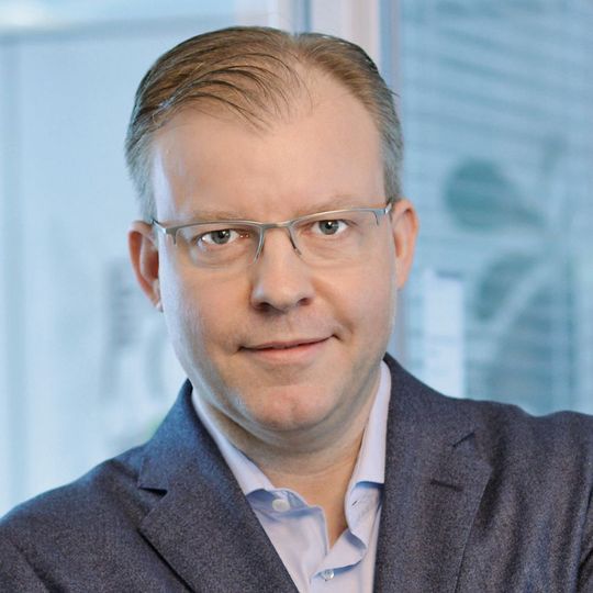 Florian Fischer, Geschäftsführer der Vogel Communications Group, verlässt das Unternehmen zum Jahreswechsel 2018/19. Florian Fischer, Geschäftsführer der Vogel Communications Group, verlässt das Unternehmen zum Jahreswechsel 2018/19.