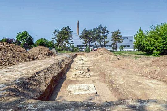Die Römersteine auf dem Grundstück des BioZentrums I sind mittlerweile im Fundament des Neubaus konserviert.