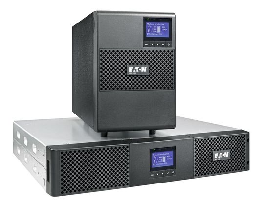 Die USV-Modelle der 9SX-Serie sichern Systeme bereits ab Leistungen von 700 VA. Sie sind sowohl im Tower- als auch im Rack-Format verfügbar. Die USV-Modelle der 9SX-Serie sichern Systeme bereits ab Leistungen von 700 VA. Sie sind sowohl im Tower- als auch im Rack-Format verfügbar.