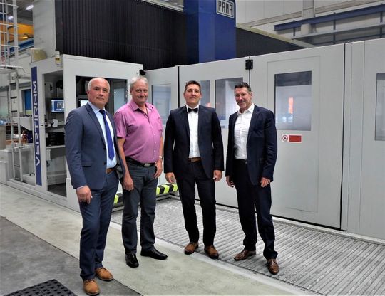 Stefan Zimmer, Vertriebsleiter der Nürnberger ABRAS Vertriebsgesellschaft; Werner Feldmeier, Rile-Betriebsleitung; Frank Seifert, PAMA-Sales Manager; Peter Radlsbeck, Geschäftsführender Gesellschafter Rile (v.l.n.r.)