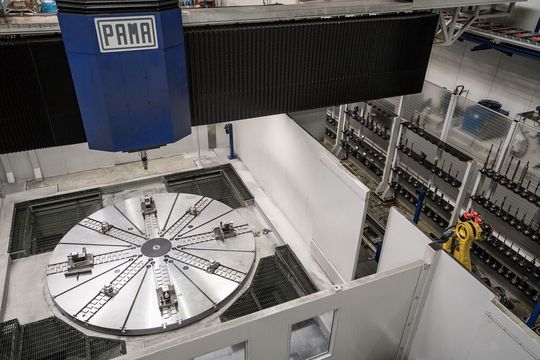 Blick auf die Traghülse mit Spindelkasten.