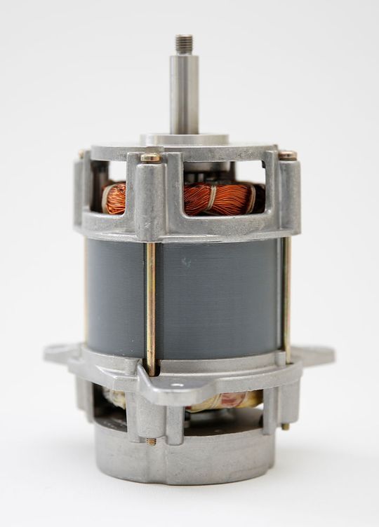 Die Anforderungen an Tischzentrifugen sind vielfältig und lassen sich in seltenen Fällen mit Motoren „von der Stange“ abdecken. Groschopp bietet kundenindividuelle Sonderantriebe.