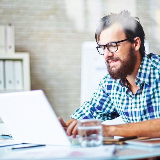 In einem Webinar stellt Grundfos seine digitalen Tools vor. In einem Webinar stellt Grundfos seine digitalen Tools vor.