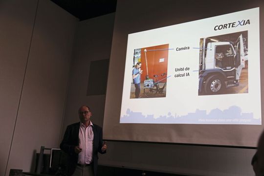 Cortexia, une application innovante de l'intelligence artificielle afin de savoir nettoyer les villes uniquement où elles sont sales. Cortexia, une application innovante de l'intelligence artificielle afin de savoir nettoyer les villes uniquement où elles sont sales.