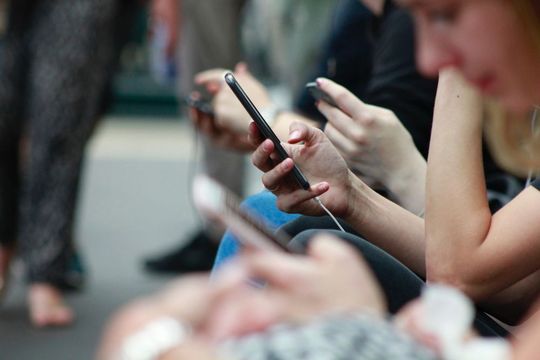 Die digitalen Sprachassistenten werden die Welt erobern! Doch wieso? Mehr dazu im Artikel. Die digitalen Sprachassistenten werden die Welt erobern! Doch wieso? Mehr dazu im Artikel.
