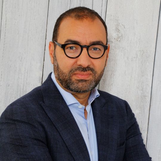 Sherif Seddik übernimmt kommissarisch die Aufgaben von Dirk Pfefferle. Sherif Seddik übernimmt kommissarisch die Aufgaben von Dirk Pfefferle.
