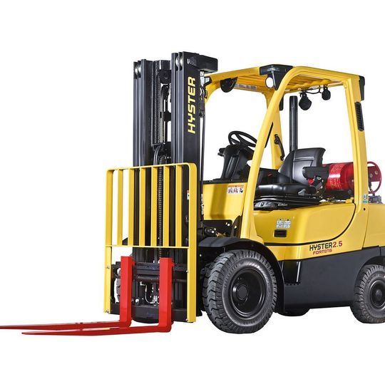 Sind künftig auch mit Motoren der Stufe V erhältlich: Hyster-Fortens-Stapler. Sind künftig auch mit Motoren der Stufe V erhältlich: Hyster-Fortens-Stapler.