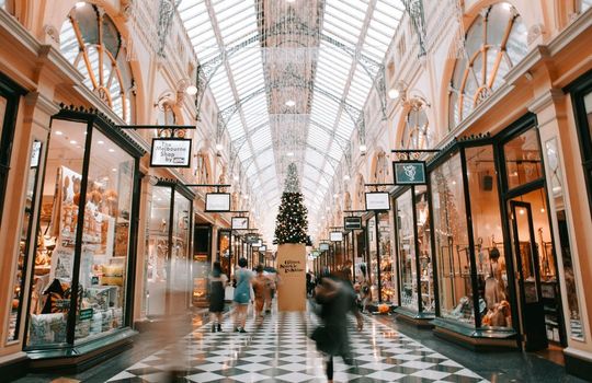 Omni-Channel bedeutet nahtloses Einkaufen über alle Verkaufskanäle hinweg. 40 Prozent derjenigen, die bisher nur über einen stationären Laden verfügen, planen eine Erweiterung im Bereich E-Commerce. Omni-Channel bedeutet nahtloses Einkaufen über alle Verkaufskanäle hinweg. 40 Prozent derjenigen, die bisher nur über einen stationären Laden verfügen, planen eine Erweiterung im Bereich E-Commerce.