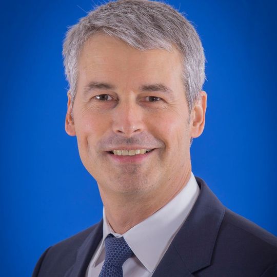 Michael Hannawald, Präsidenten Renesas Electronics Europe: „Es bedarf der Vision der Firmenleitung und des Managements, um den Nutzen von Machine Learning und Embedded KI in das Unternehmen zu tragen. Michael Hannawald, Präsidenten Renesas Electronics Europe: „Es bedarf der Vision der Firmenleitung und des Managements, um den Nutzen von Machine Learning und Embedded KI in das Unternehmen zu tragen.