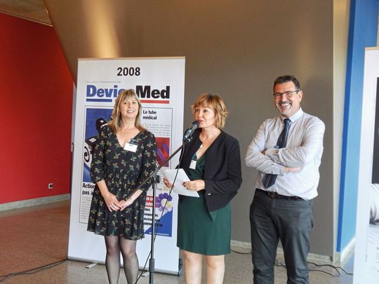 Die Macher von Devicemed France auf der Jubiläumsfeier in Besançon: (V.l.n.r.) Laurence Jaffeux (Redaktion), Evelyne Gisselbrecht (Herausgeberin) sowie Patrick Renard (Chefredakteur). Die Macher von Devicemed France auf der Jubiläumsfeier in Besançon: (V.l.n.r.) Laurence Jaffeux (Redaktion), Evelyne Gisselbrecht (Herausgeberin) sowie Patrick Renard (Chefredakteur).