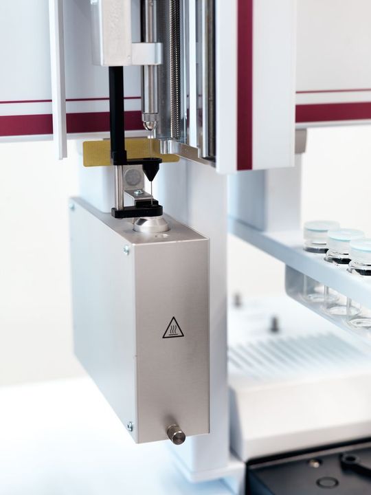 Abb 2: Detail eines GC/MS-Systems mit Gerstel-Multi-Purpose-Sampler (MPS), wie in der beschriebenen Metabolismus-Studie verwendet.
