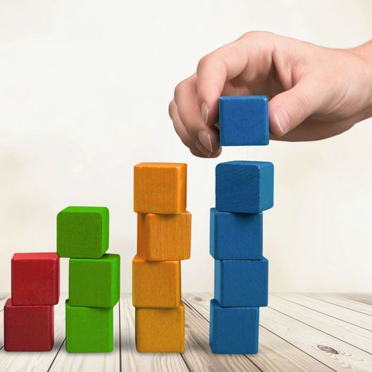 Denken in Modulen: Da diese klein zu halten sind, stellen sich besondere Anforderungen an die installierte Automatisierungstechnik. Vor allem schmale Bauformen sind angesagt. Denken in Modulen: Da diese klein zu halten sind, stellen sich besondere Anforderungen an die installierte Automatisierungstechnik. Vor allem schmale Bauformen sind angesagt.