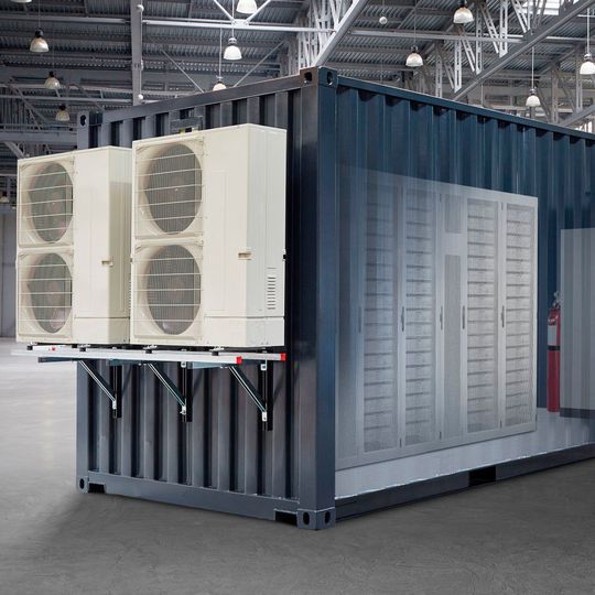Das komplett vormontierte Plug-and-Play-Rechenzentrum von RZ-Products verbindet Mobilität und Flexibilität. Das komplett vormontierte Plug-and-Play-Rechenzentrum von RZ-Products verbindet Mobilität und Flexibilität.
