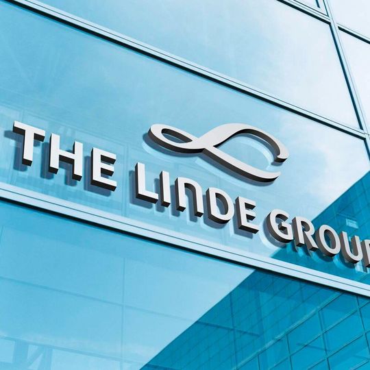 Die US Federal Trade Commission hat der Fusion von Linde und Praxair unter Auflagen zugestimmt. Die US Federal Trade Commission hat der Fusion von Linde und Praxair unter Auflagen zugestimmt.