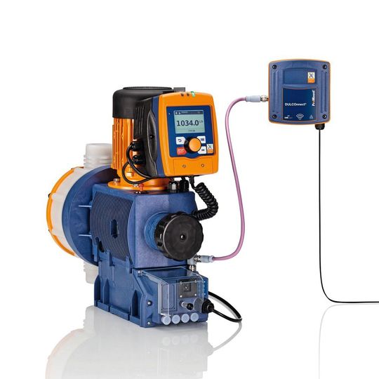 Feierte auf der diesjährigen Achema Premiere: die Motor-Membrandosierpumpe Sigma/X mit neuer Bedieneinheit, verbunden mit Dulconnect. Feierte auf der diesjährigen Achema Premiere: die Motor-Membrandosierpumpe Sigma/X mit neuer Bedieneinheit, verbunden mit Dulconnect.