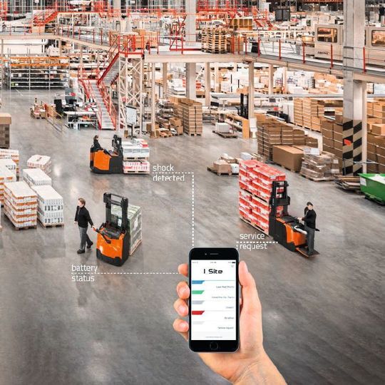 Alle Aufträge seit Anfang Oktober rüstet Toyota mit seiner „Smart Trucks“-Lösung aus. Alle Aufträge seit Anfang Oktober rüstet Toyota mit seiner „Smart Trucks“-Lösung aus.