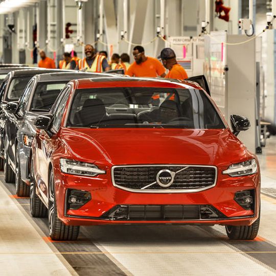 Volvo muss weiter sparen. Volvo muss weiter sparen.