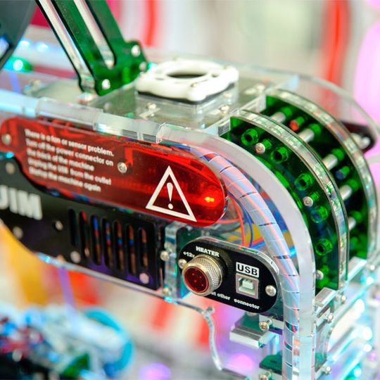 Der 4.OPMC e.V. soll bei der Digitalisierung in Produktion und Instandhaltung helfen. Der 4.OPMC e.V. soll bei der Digitalisierung in Produktion und Instandhaltung helfen.