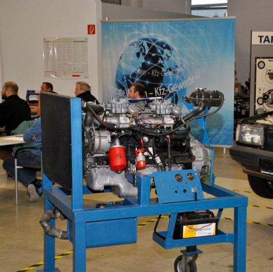 Kürzlich fand das zweite TAK-Seminar „Servicespezialist Oldtimer und Youngtimer“ statt. Kürzlich fand das zweite TAK-Seminar „Servicespezialist Oldtimer und Youngtimer“ statt.