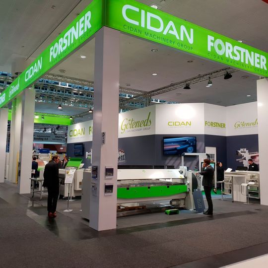 Forstner hat sich auf der Euroblech erstmals als weiteres Mitglied der Cidan Machinery Group präsentiert. Forstner hat sich auf der Euroblech erstmals als weiteres Mitglied der Cidan Machinery Group präsentiert.