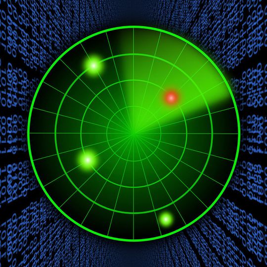 Ein SIEM-System ermöglicht eine ganzheitliche Sicht auf die IT-Sicherheit durch sammeln und auswerten von Logfiles und Meldungen. Ein SIEM-System ermöglicht eine ganzheitliche Sicht auf die IT-Sicherheit durch sammeln und auswerten von Logfiles und Meldungen.