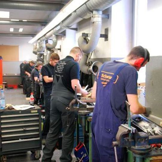 In diesem Jahr nahmen insgesamt 15 Landessieger am Wettbewerb in Frankfurt teil. In diesem Jahr nahmen insgesamt 15 Landessieger am Wettbewerb in Frankfurt teil.