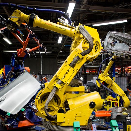 Polish entrepreneurs utilize the growing number of industrial robots. However, their number is still significantly lower compared to the world’s most developed economies. Polish entrepreneurs utilize the growing number of industrial robots. However, their number is still significantly lower compared to the world’s most developed economies.