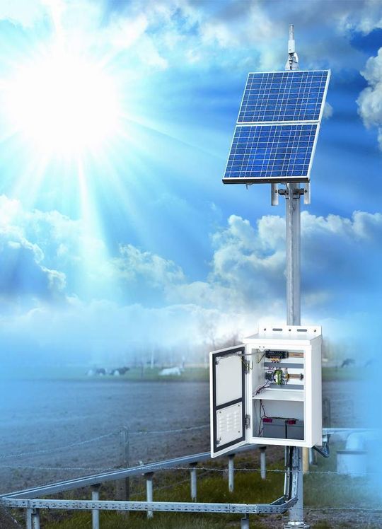 Die Energieversorgung mit Solar ist eine elegante Möglichkeit, vorausgesetzt, es werden industrietaugliche Komponenten eingesetzt. Die Energieversorgung mit Solar ist eine elegante Möglichkeit, vorausgesetzt, es werden industrietaugliche Komponenten eingesetzt.