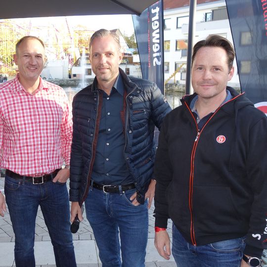 Die Gastgeber (v. l.) Thorsten Daniels, Björn Siewert und Markus Hollerbaum, S&K. Die Gastgeber (v. l.) Thorsten Daniels, Björn Siewert und Markus Hollerbaum, S&K.