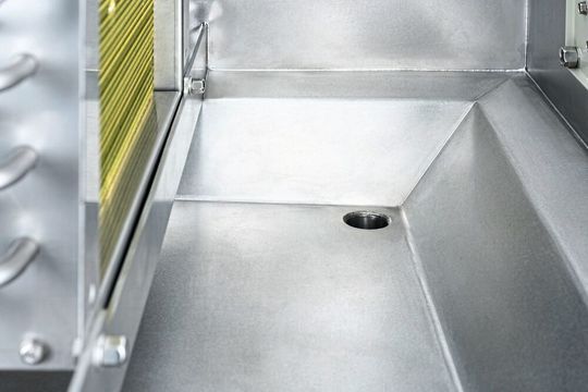 Alle Bereiche des Trockners sind leicht zugänglich und damit wartungsfreundlich konzipiert. Alle Bereiche des Trockners sind leicht zugänglich und damit wartungsfreundlich konzipiert.