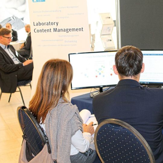 Auf dem LIMS-Forum 2018 konnten Anwender sich vor Ort von den Softwarelösungen zahlreicher Unternehmen überzeugen. Auf dem LIMS-Forum 2018 konnten Anwender sich vor Ort von den Softwarelösungen zahlreicher Unternehmen überzeugen.