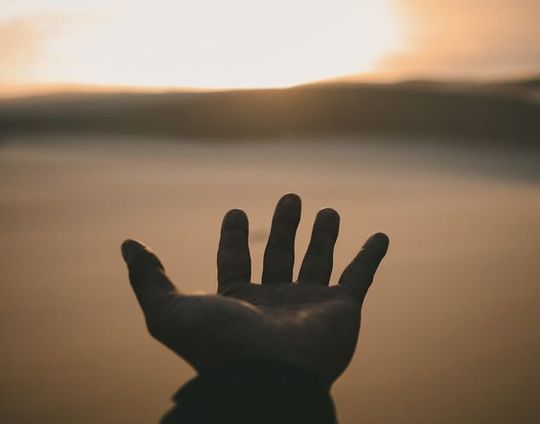 Um das Kundenvertrauen erfassen zu können, muss der Kundenstamm und deren Bedürfnisse eines Unternehmens analysiert werden. Um das Kundenvertrauen erfassen zu können, muss der Kundenstamm und deren Bedürfnisse eines Unternehmens analysiert werden.