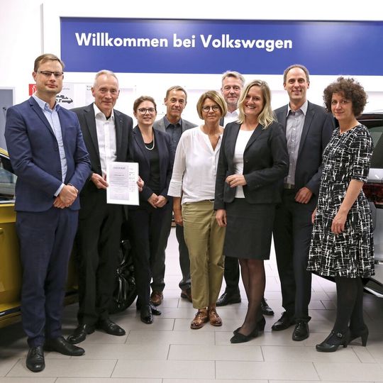 Geschafft: Volkswagen erhält drei Zertifizierungen für die Ausbildung. Geschafft: Volkswagen erhält drei Zertifizierungen für die Ausbildung.