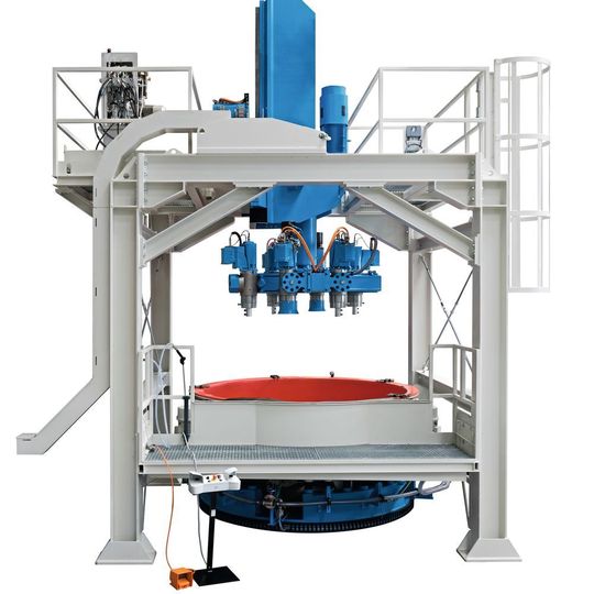 The newly designed drag finisher makes it possible to machine gear parts with diameters between 40 and 800 mm and weights of up to 75 kg. The newly designed drag finisher makes it possible to machine gear parts with diameters between 40 and 800 mm and weights of up to 75 kg.