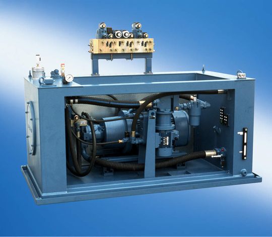 Voll im Trend: Drehzahlvariable Pumpenantriebe sparen Energie und Flüsteraggregate reduzieren die Geräuschemission. Bilder: Bosch Rexroth Voll im Trend: Drehzahlvariable Pumpenantriebe sparen Energie und Flüsteraggregate reduzieren die Geräuschemission. Bilder: Bosch Rexroth